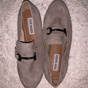 Gray Steve Madden flats/loafers